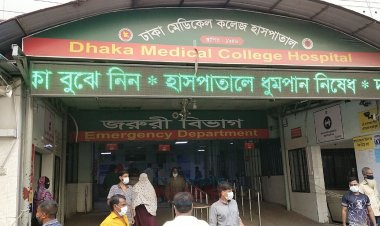 গভীর রাতে সবুজবাগে ৩ জনকে কুপিয়ে জখম