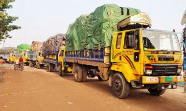 দৌলতদিয়ায় পারের অপেক্ষায় ৬ শতাধিক যানবাহন