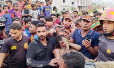  মিরপুরে খালে পড়ে নিখোঁজ ব্যক্তিকে ৬ ঘণ্টা পর জীবিত উদ্ধার