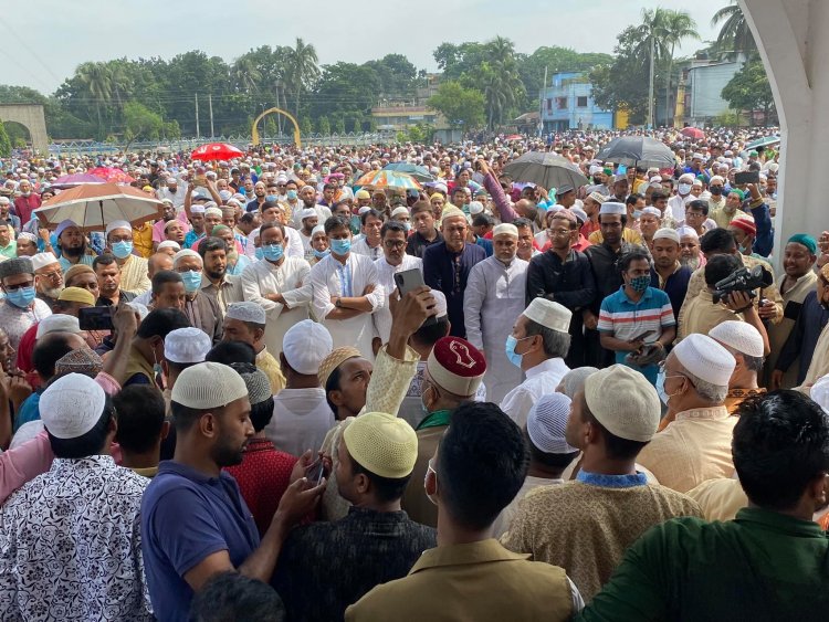 যুবদল নেতা ও ইউপি চেয়ারম্যান ইলিয়াসের দাফন সম্পন্ন