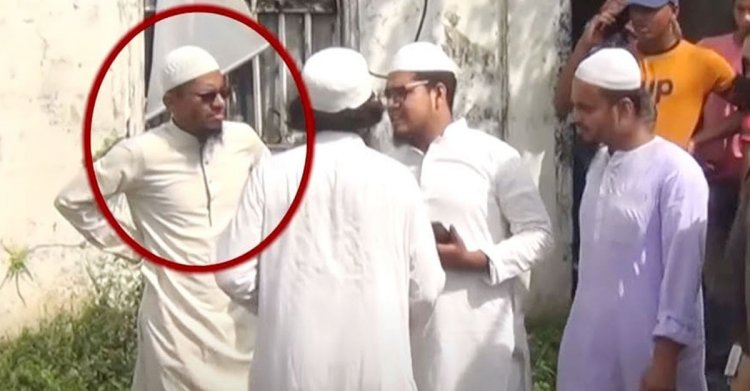 পূজামণ্ডপের ঘটনায় কুসিক মেয়রের পিএস আটক