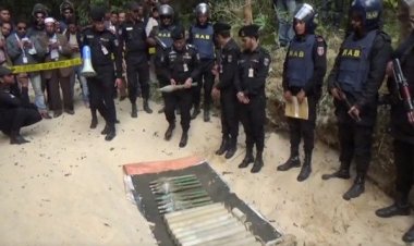 সাতছড়ি উদ্যান থেকে বিপুল অস্ত্র উদ্ধার