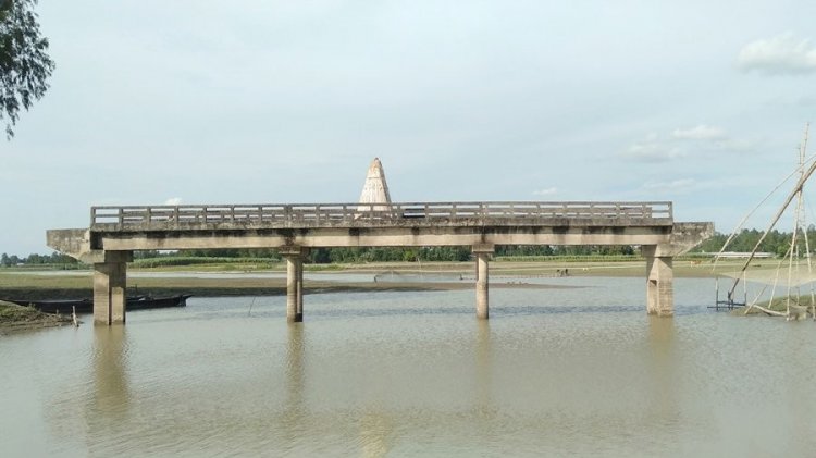 দেওয়ানগঞ্জে ১২ বছর ধরে সেতু আছে রাস্তা নেই