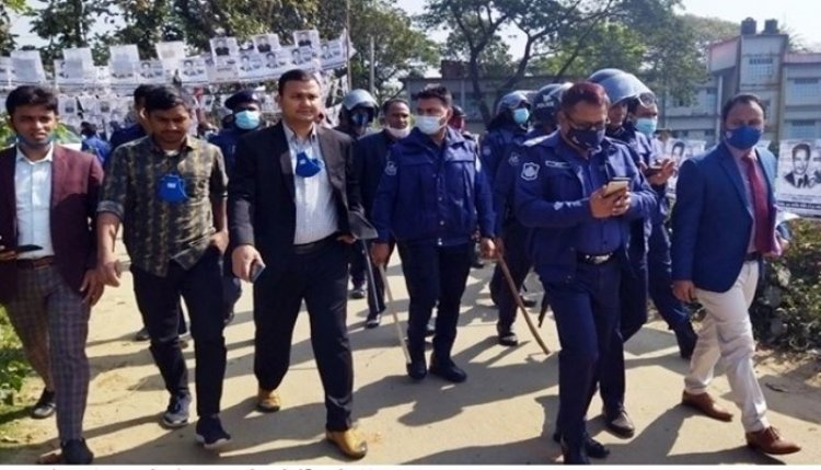  সাতকানিয়ায় দুই প্রার্থীর সমর্থকদের সংঘর্ষ-গুলি