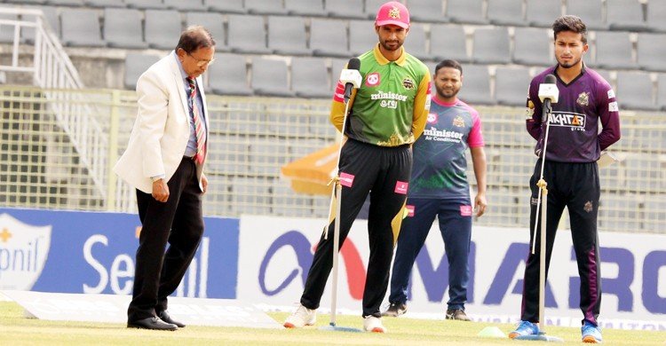 আবার বদলে গেলো চট্টগ্রামের অধিনায়ক, ফিল্ডিংয়ে ঢাকা