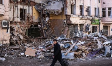 লুহানস্কে রুশ হামলায় শিশুসহ নিহত ৩  