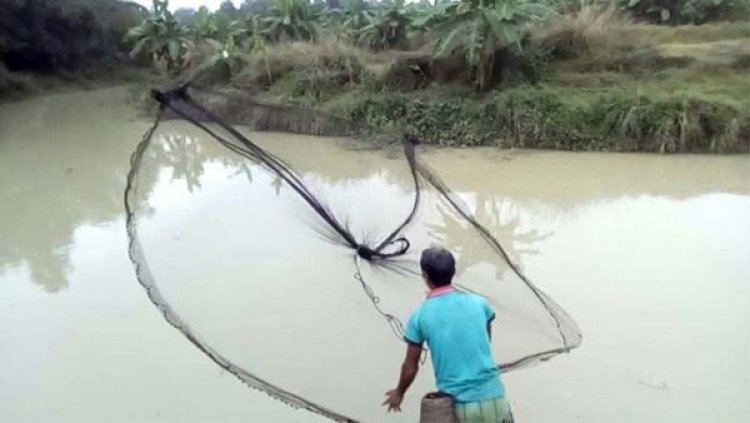 পুকুরে জেলের জালে উঠে এলো শিশুর লাশ