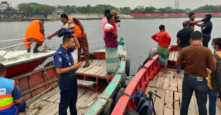 ধলেশ্বরীতে বাল্কহেড ডুবি: নিখোঁজ দুজনের সন্ধান মিলেছে