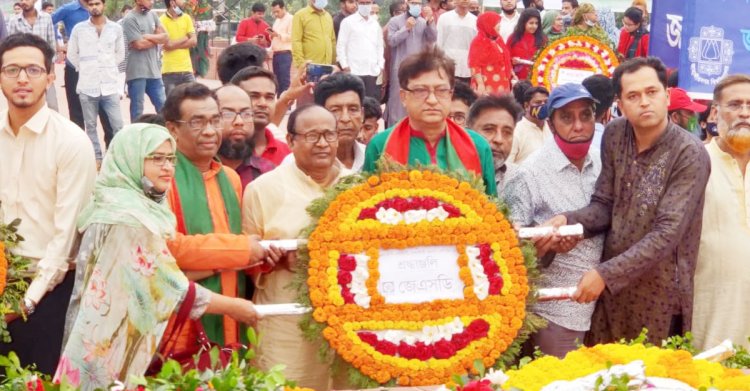 চাল-ডাল-তেলের জন্য আজ মা-বোনেরা ট্রাকের পেছনে ছুটছেন: জেএসডি