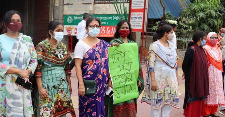 টিপ নিয়ে হেনস্তাকারীকে শনাক্ত করেছে পুলিশ