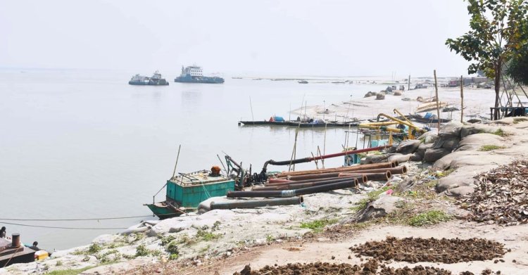 দুর্ভোগের নাম দৌলতদিয়া ঘাট, ঈদে বাড়বে কয়েক গুণ