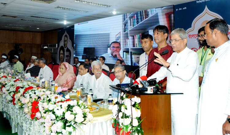 সরকার নতজানু ও অপদার্থ: মির্জা ফখরুল