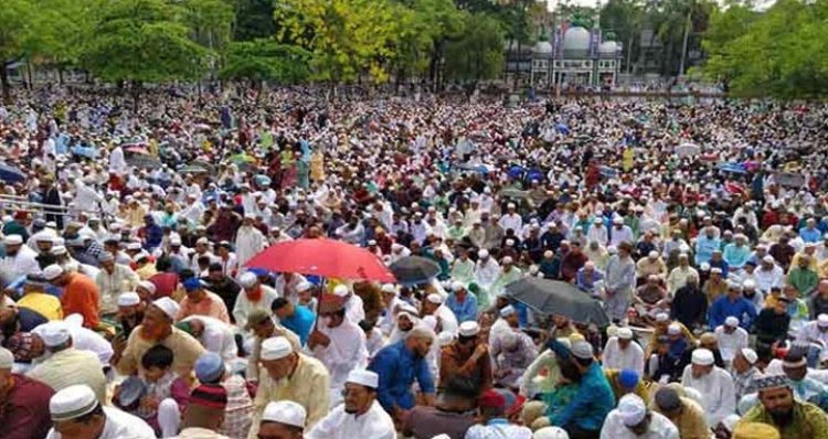 সিলেটের শাহী ঈদগাহে মুসল্লিদের ঢল