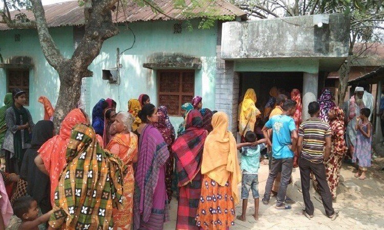 জয়পুরহাটে কলেজছাত্রীকে ধর্ষণের পর হত্যা