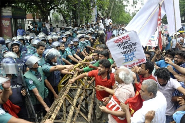 বাণিজ্যমন্ত্রীর অপসারণের দাবি বাম জো‌টের