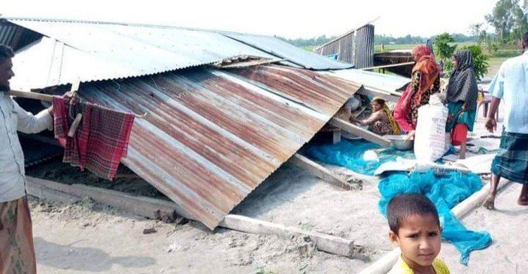 কুড়িগ্রামে কালবৈশাখী ঝড়ে দুই শতাধিক বসতবাড়ি লন্ডভন্ড