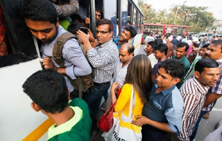 ৬৩ শতাংশ নারী গণপরিবহনে হয়রানির শিকার