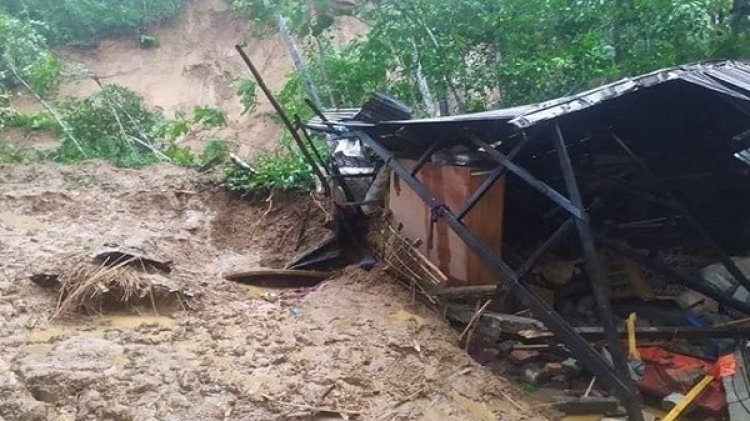 সিলেটে টিলা ধসে একই পরিবারের চারজন নিহত