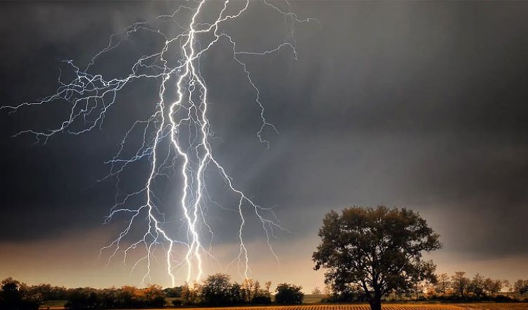  বজ্রপাতে বিহারে ১৭ জনের মৃত্যু