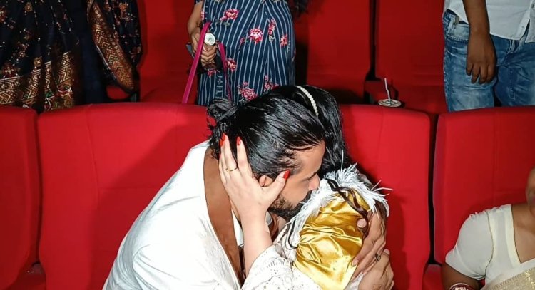পরীমনি স্বামী রাজের অভিনয়ে মুগ্ধ, জড়িয়ে ধরে কাঁদলেন