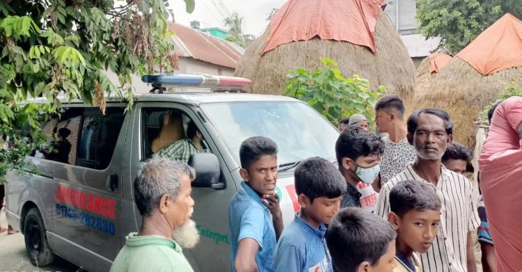 আশুলিয়ায় ৩৫ যাত্রী নিয়ে নৌকাডুবি, অন্তঃসত্ত্বা নারীর মৃত্যু