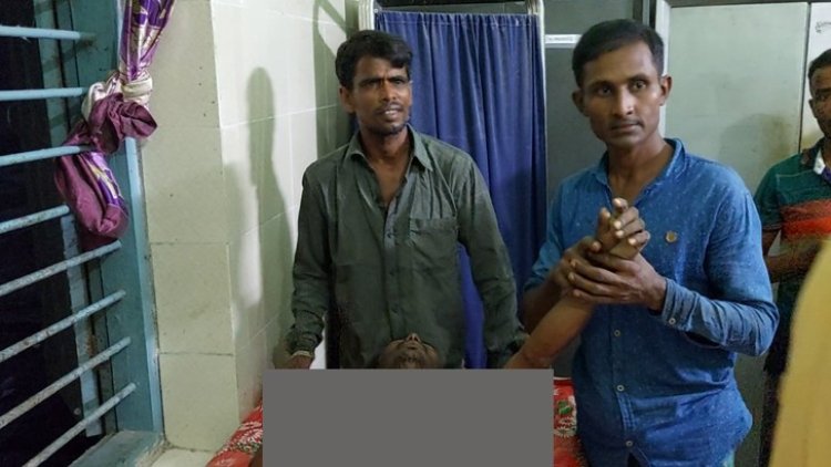 স্কুলছাত্রীকে লাঞ্ছনা, প্রতিবাদ করায় বাবা-চাচাকে মারধর