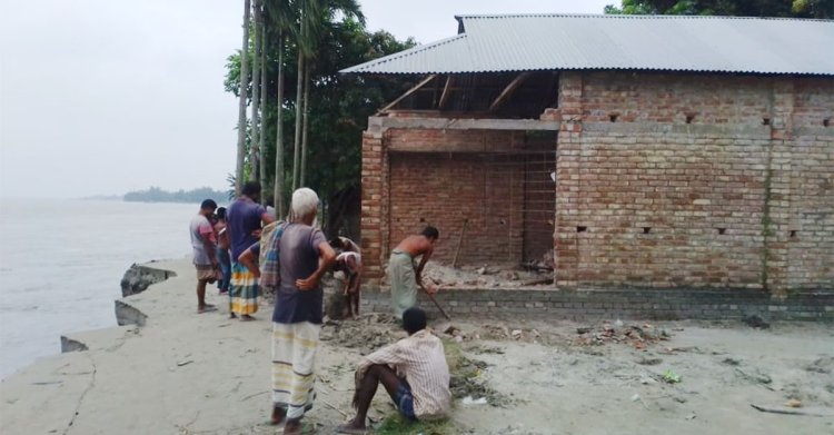 উত্তরে বাড়ছে নদ-নদীর পানি, ভাঙনে নিঃস্ব বহু পরিবার