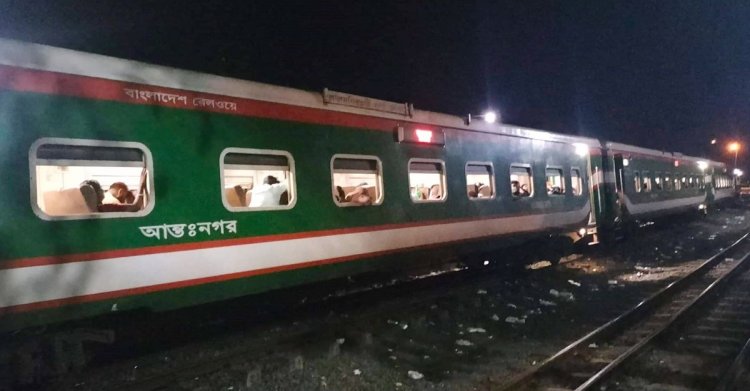 টাঙ্গাইলে আবারও ট্রেনের ইঞ্জিন বিকল, রাতভর দুর্ভোগে যাত্রীরা