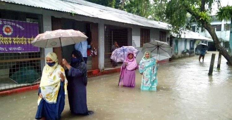 ঝালকাঠির সব নদীতে পানি বাড়ছে, অর্ধশত গ্রাম প্লাবিত