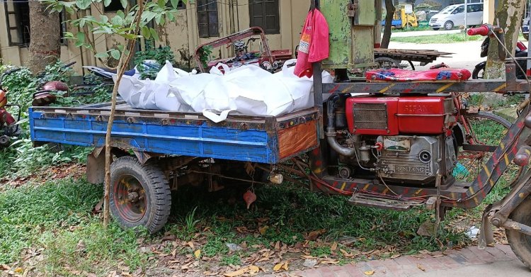এক শাড়িতে ঝুলছিল স্বামী-স্ত্রীর মরদেহ