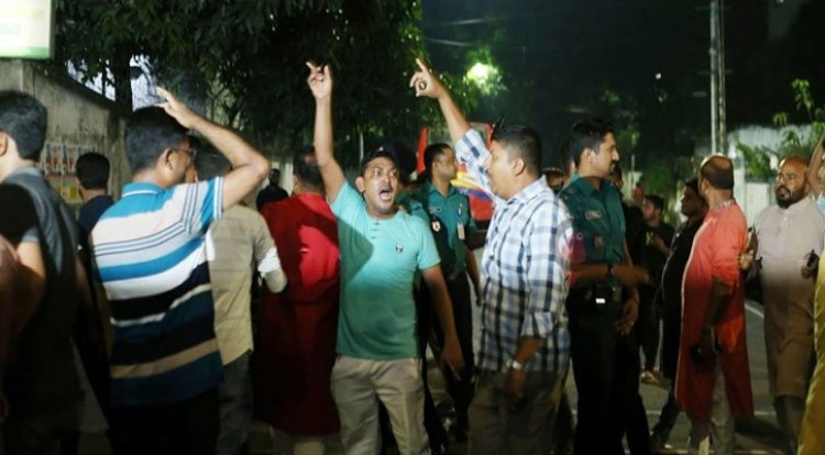 বনানীতে বিএনপির কর্মসূচিতে আ‘লীগের হামলা : সেলিমা-আলাল-তাবিথসহ আহত ৩০