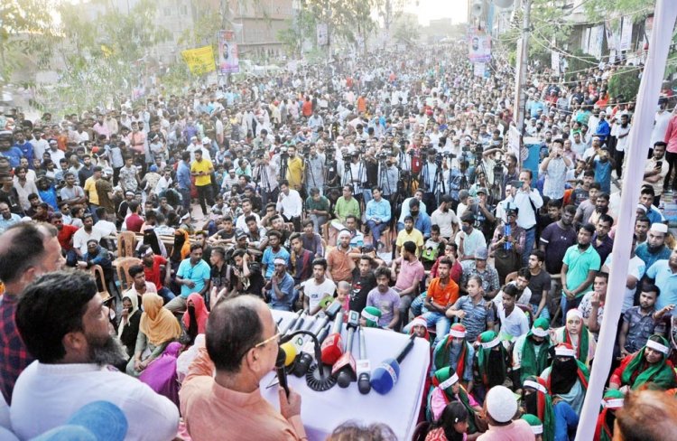 প্রধানমন্ত্রী শেখ হাসিনা সরকারের পতন হলে দেশে গুম-খুন বন্ধ হবে: গয়েশ্বর