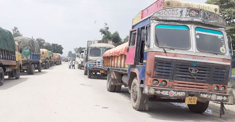 বাংলাবান্ধা স্থলবন্দর দুই দিন বন্ধ