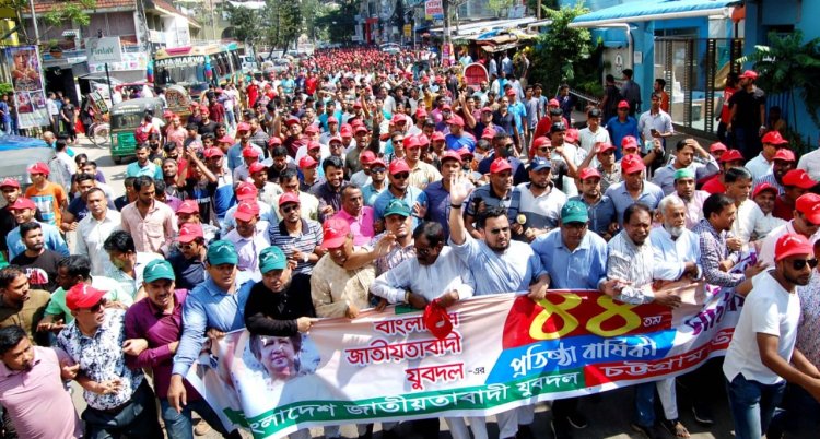 তারেক রহমান গণতন্ত্র মুক্তির প্রতিক: মীর হেলাল