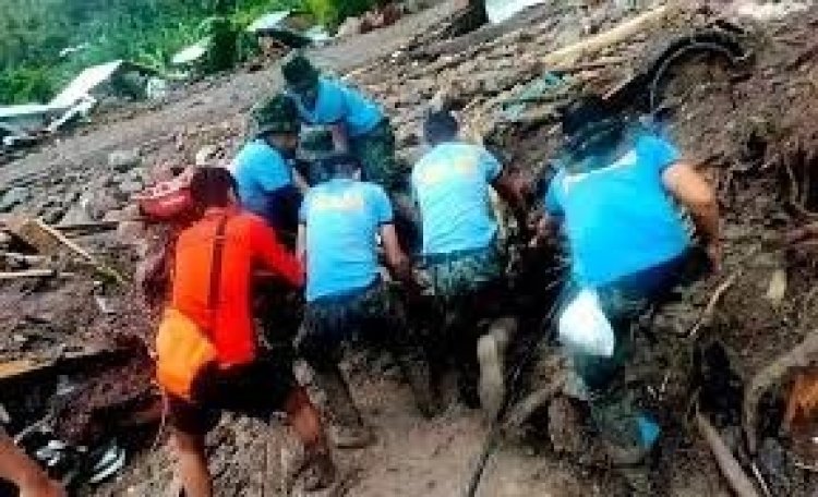  ফিলিপাইনে বন্যা ও ভূমিধস : নিহতের সংখ্যা বেড়ে ৭২