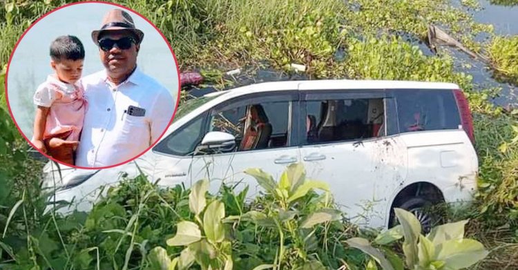 কক্সবাজার থেকে ফিরছিলেন, মাইক্রোবাস উল্টে প্রাণ গেল বাবা-মেয়ের