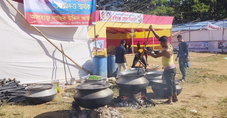 সিলেটে সমাবেশের মাঠেই চলছে রান্না-খাওয়া