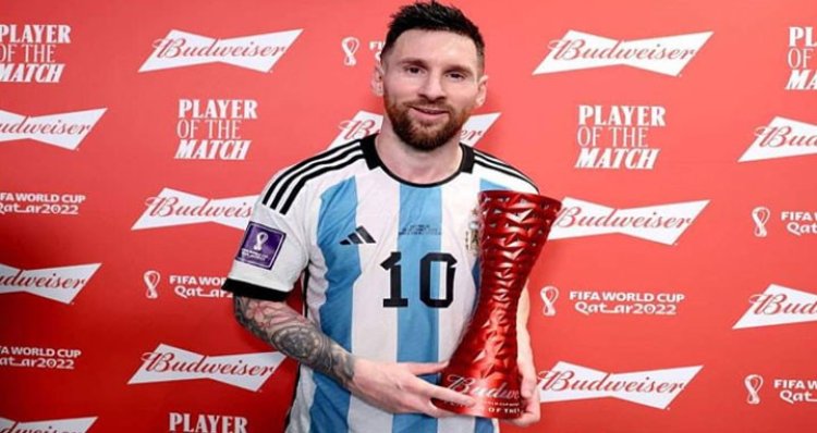 রোনালদোকে টপকে আরও এক রেকর্ড মেসির