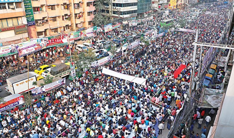 বিএনপির সমাবেশ, কমলাপুর থেকে যাত্রাবাড়ী জনস্রোত