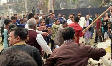 শহিদ মিনারে নাম ঘোষণা নিয়ে শ্রমিক লীগের দুপক্ষের মারামারি, আহত ৬