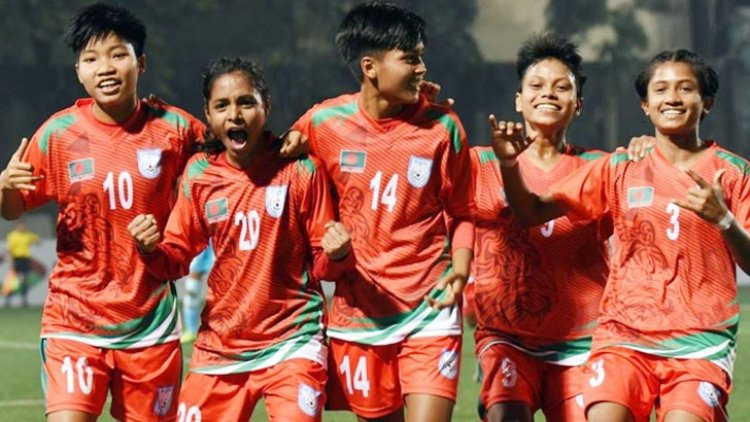 ভারতকে হারিয়ে আশা বাঁচিয়ে রাখল বাংলাদেশ