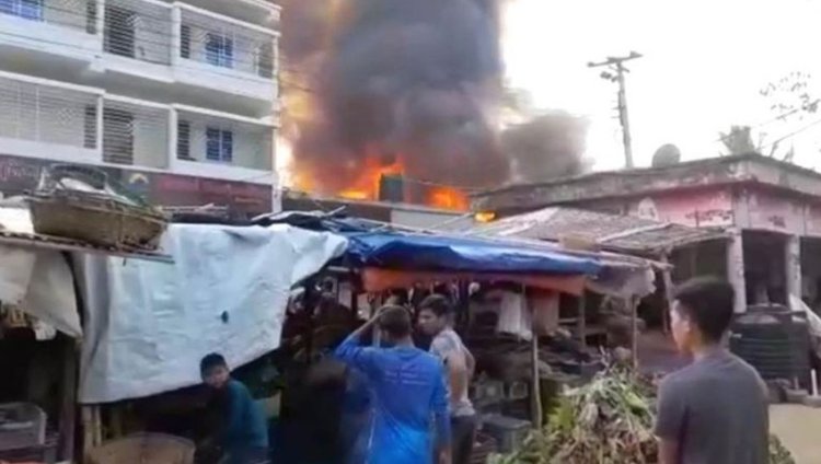 থানচি বাজারে আগুন, পুড়লো অর্ধশতাধিক দোকান