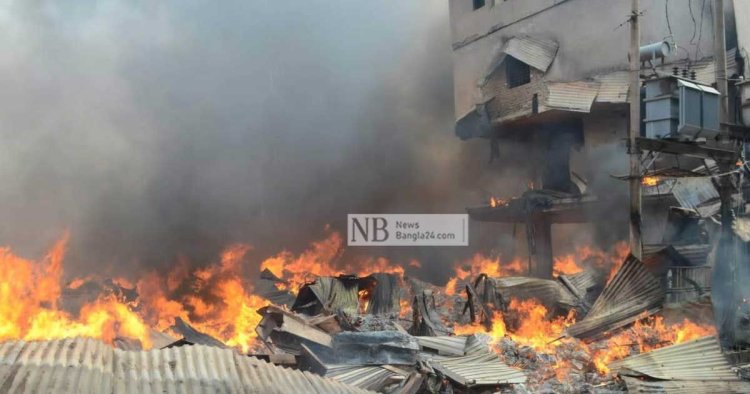 বঙ্গবাজারে আগুন পাঁচ থেকে ছয় হাজার দোকান পুড়ে ছাই: মালিক সমিতি