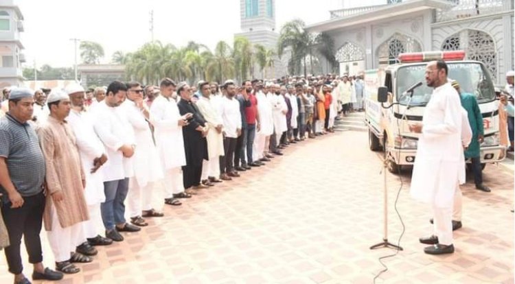 আড়াইহাজারে নিহত যুবদল নেতা মাহবুবের জানাজা অনুষ্ঠিত