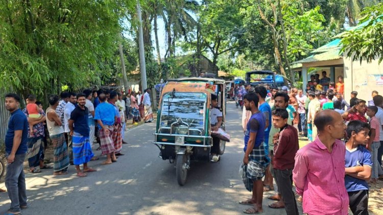 নেত্রকোণায় পিকআপ-অটোরিকশার সংঘর্ষে নিহত ২