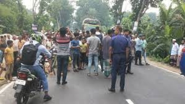 মাদারীপুরে আ.লীগ নেতাকে পিটিয়ে মোটরসাইকেলসহ পুকুরে ফেলায় মহাসড়ক অবরোধ