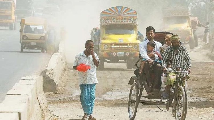 অস্বাস্থ্যকর বায়ুর তালিকায় আজ শীর্ষে ঢাকা