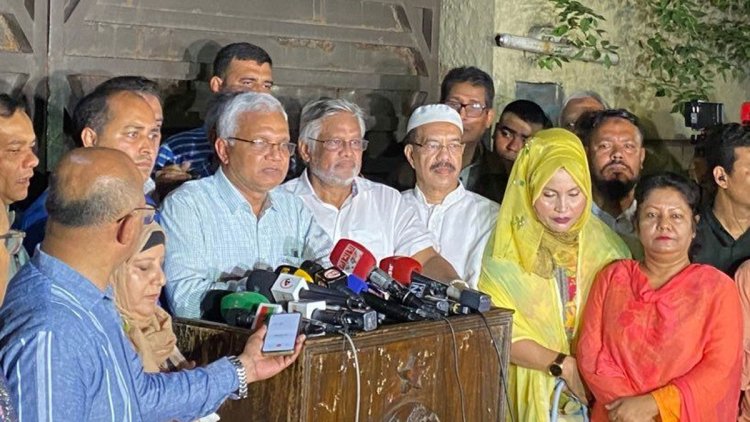 বাসায় নিবিড় পর্যবেক্ষণে রেখে খালেদা জিয়ার চিকিৎসা চলবে: ডা. জাহিদ।