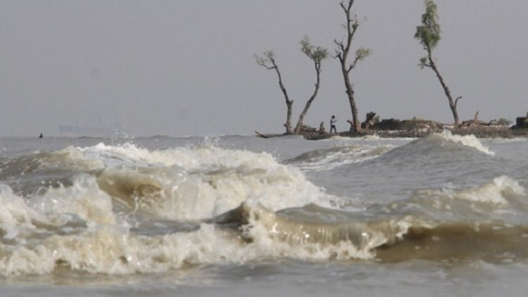 বঙ্গোপসাগরে লঘুচাপ থেকে ঘূর্ণিঝড়ের আশঙ্কা