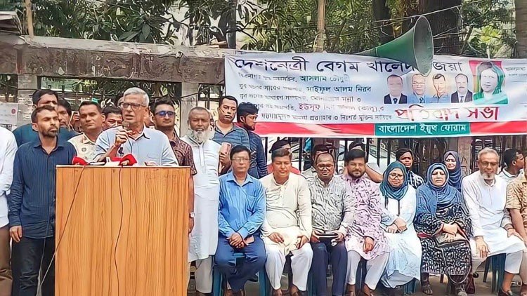 আওয়ামী লীগ প্রতি মুহূর্তে পরাজিত হচ্ছে: ফারুক